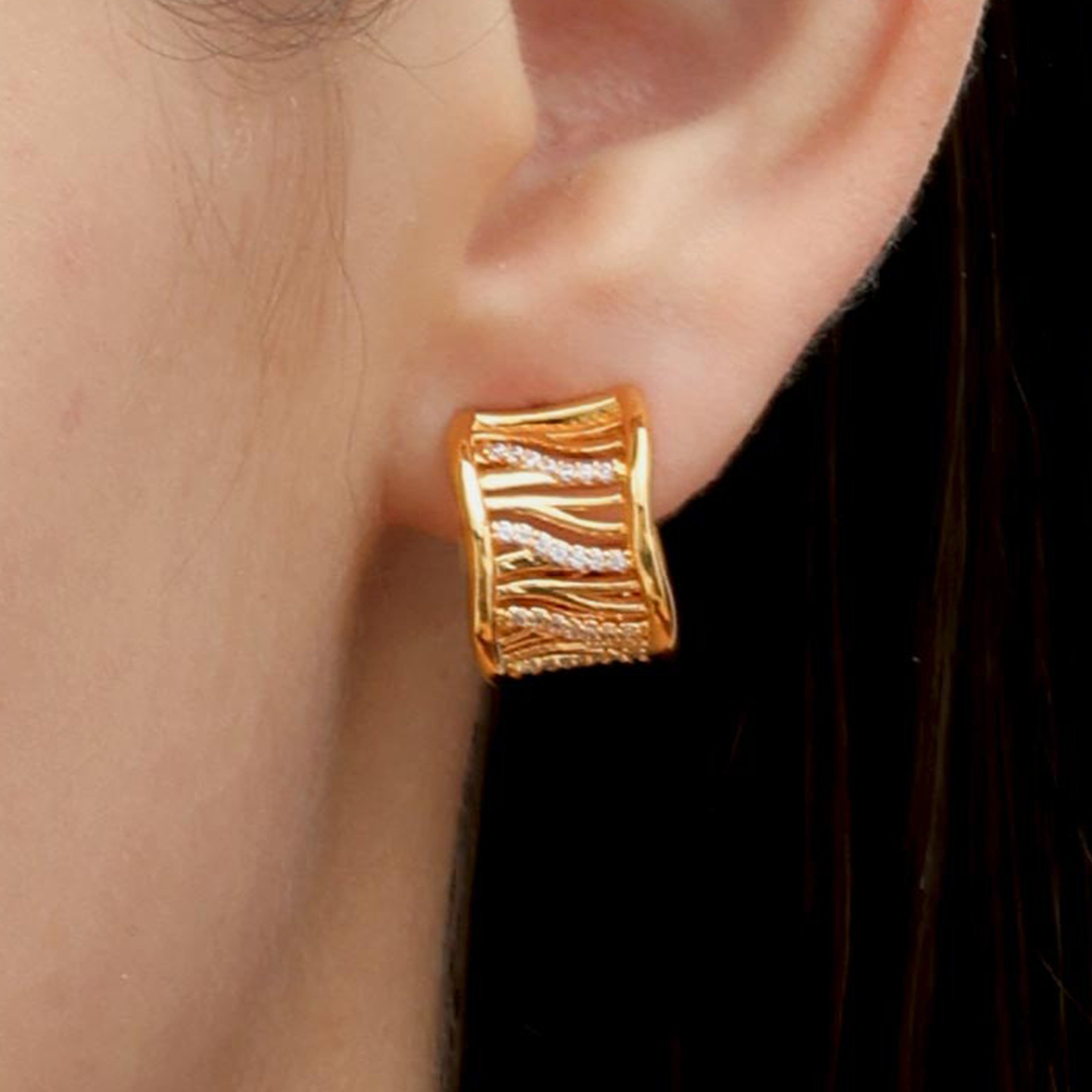 RSNY simple line earrings