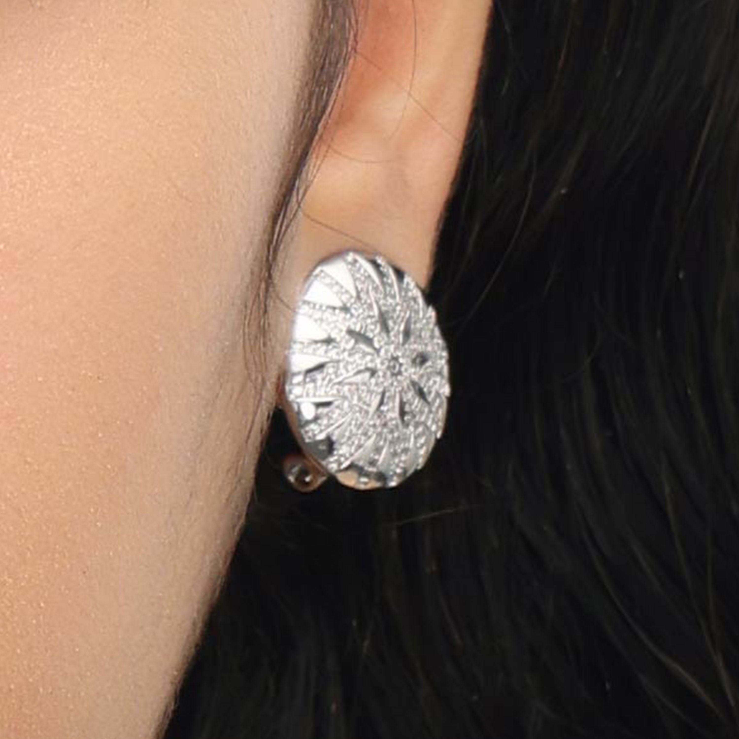 RSNY round diamond stud earrings