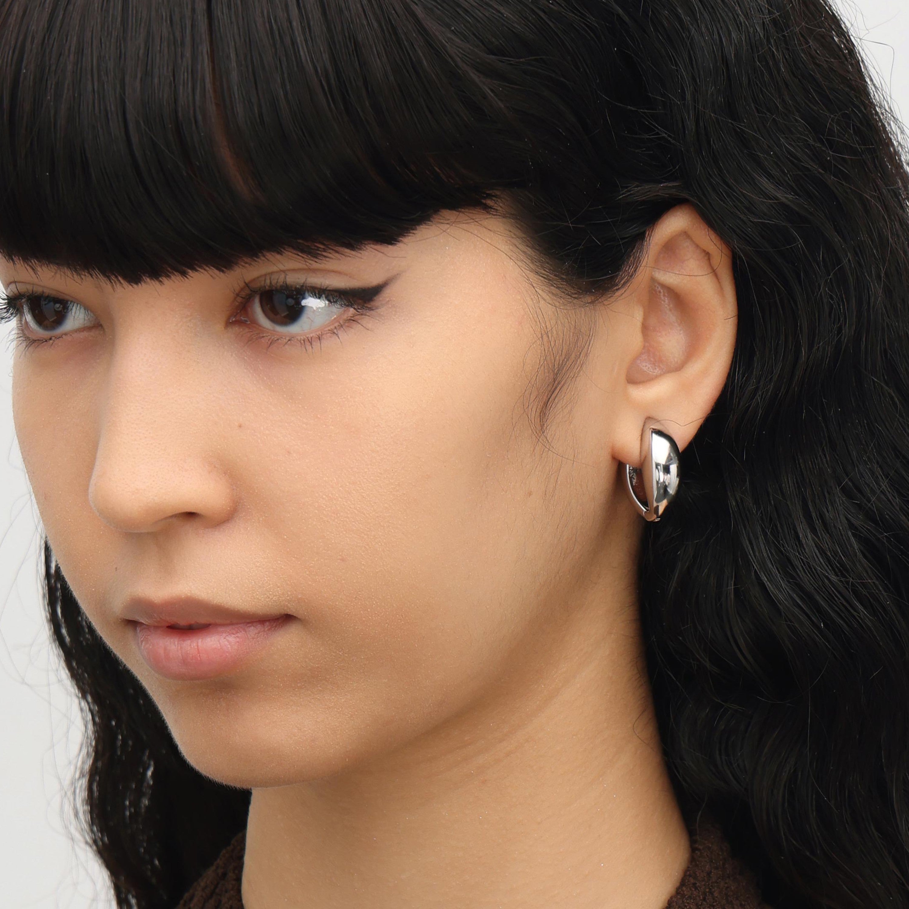 RSNY simple line earrings