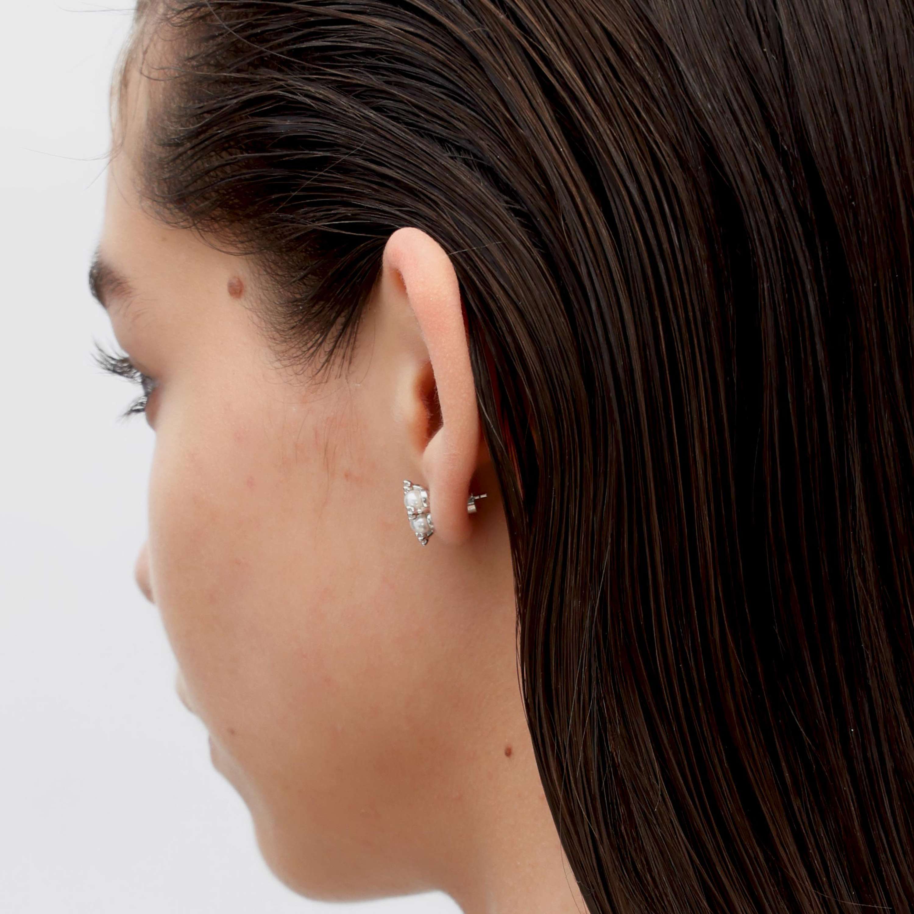 RSNY simple pearl stud earrings