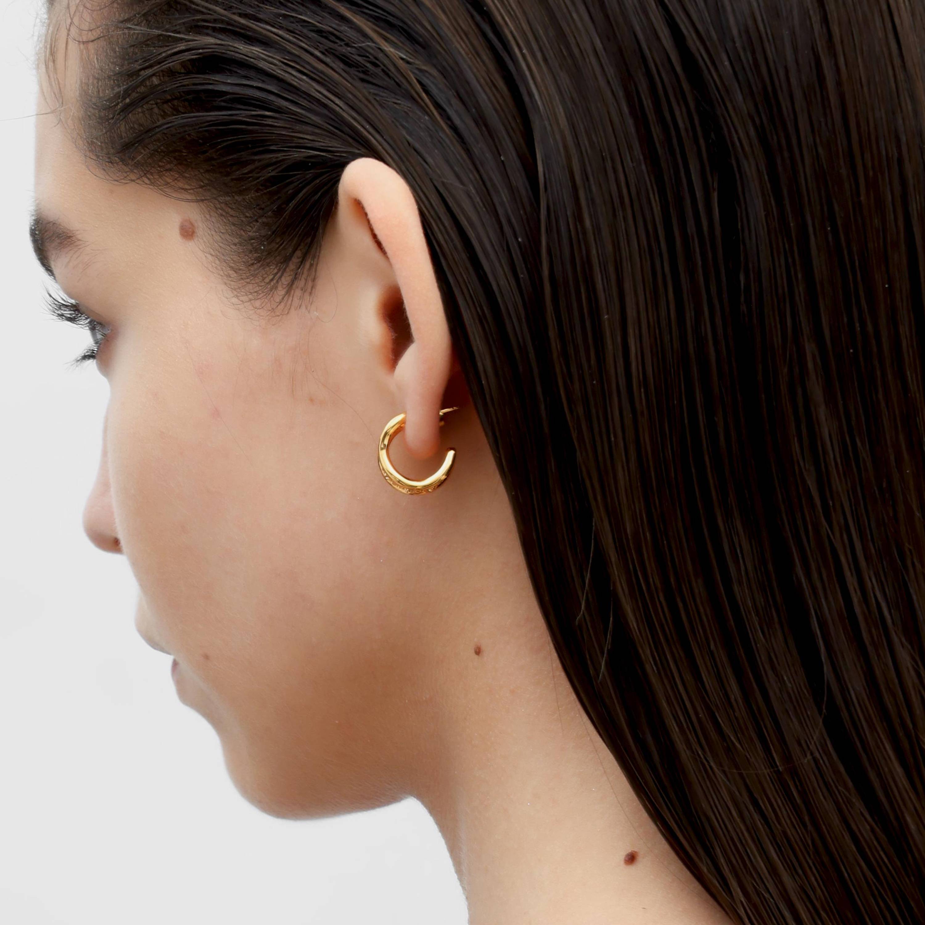 RSNY simple line earrings