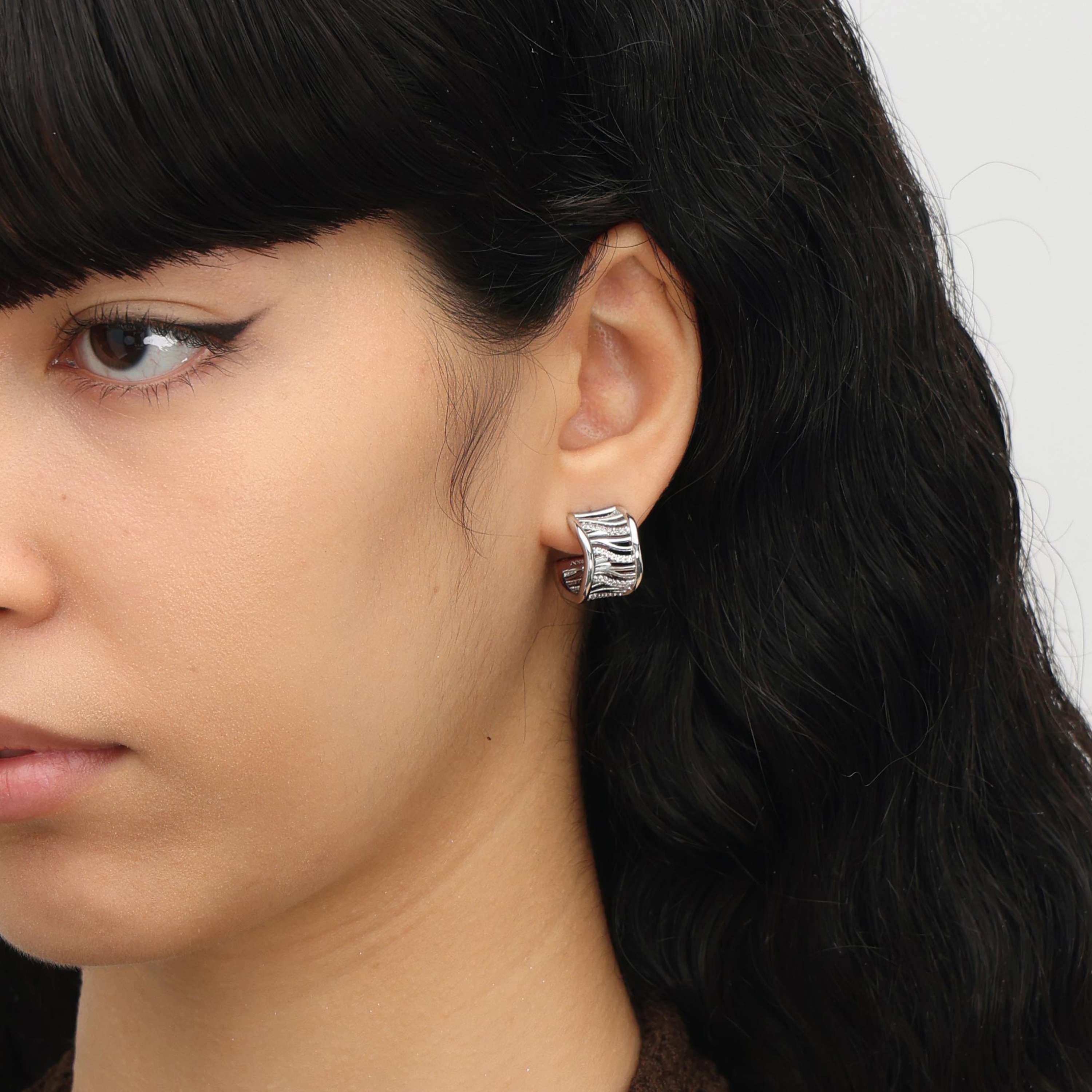 RSNY simple line earrings