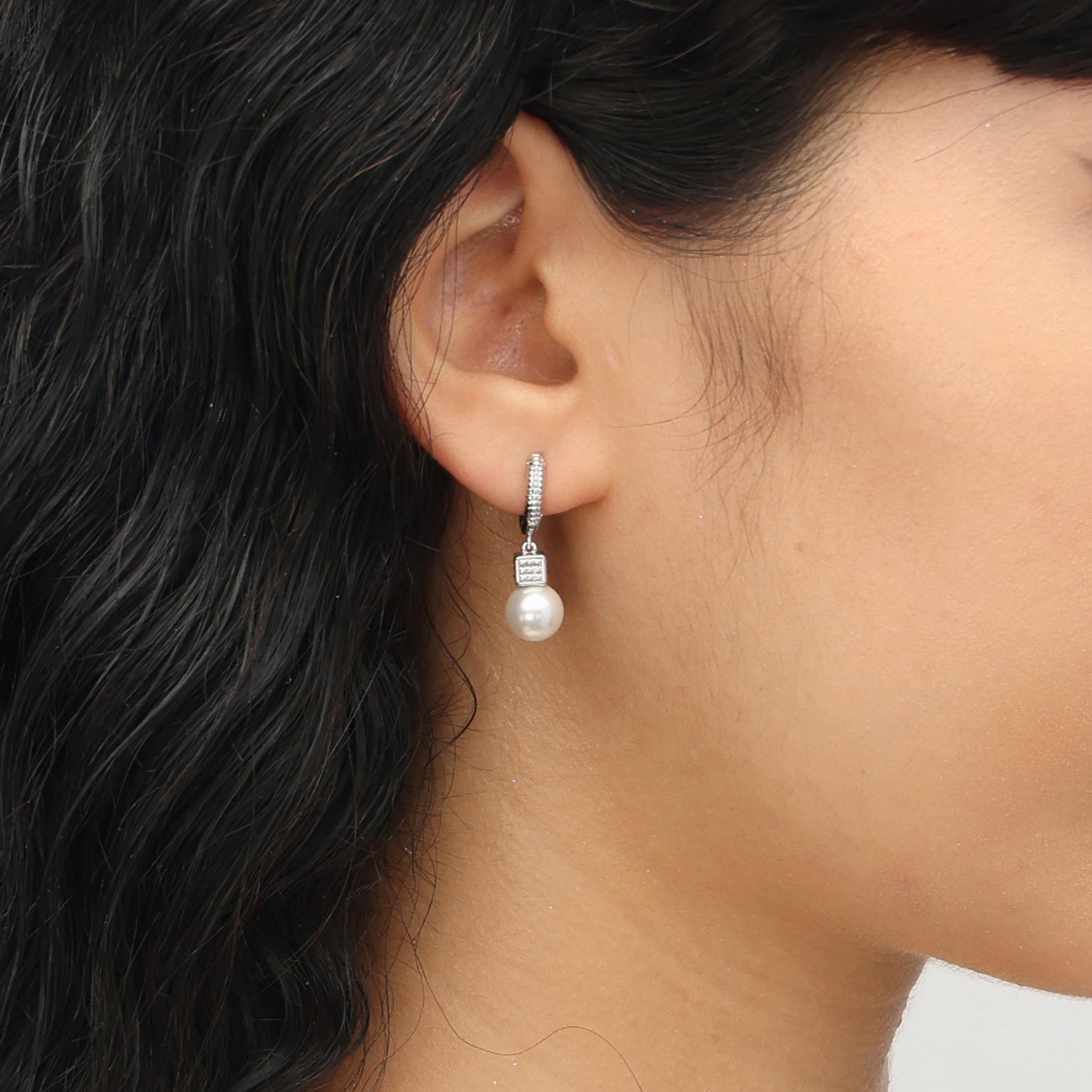 RSNY diamond pattern pearl earrings